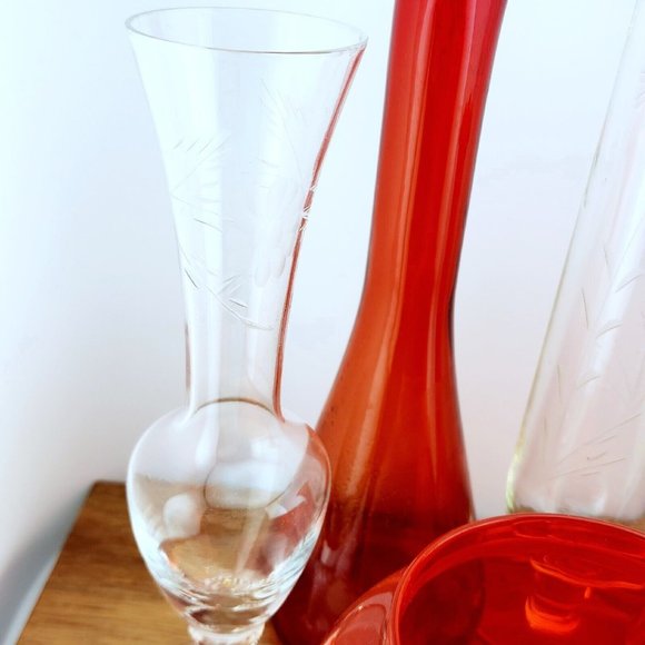 Lot of 5 Unique Vintage Art Glass Blown Vases mismatched color mixed styles - Picture 3 of 10